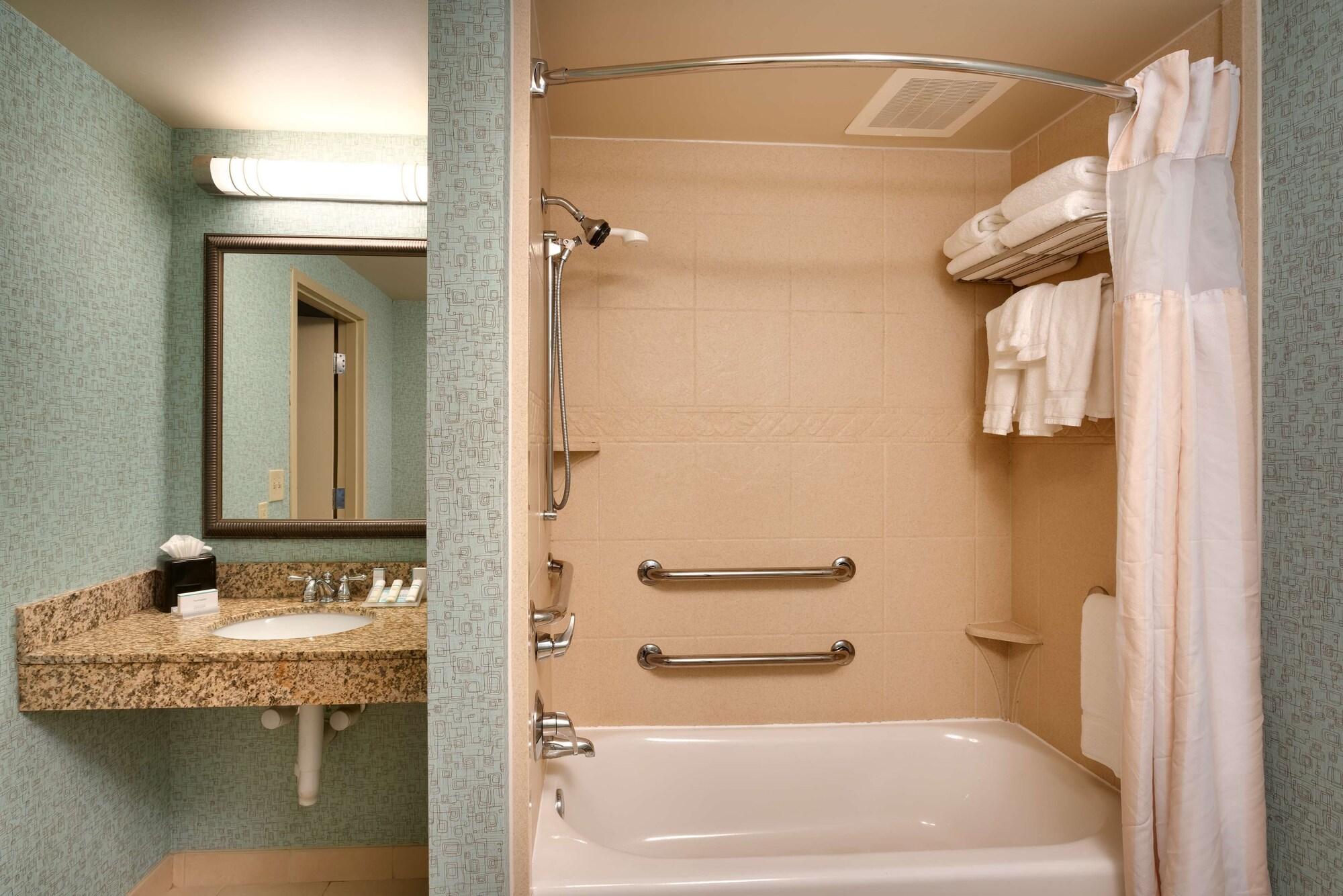Hilton Garden Inn Clarksville Buitenkant foto