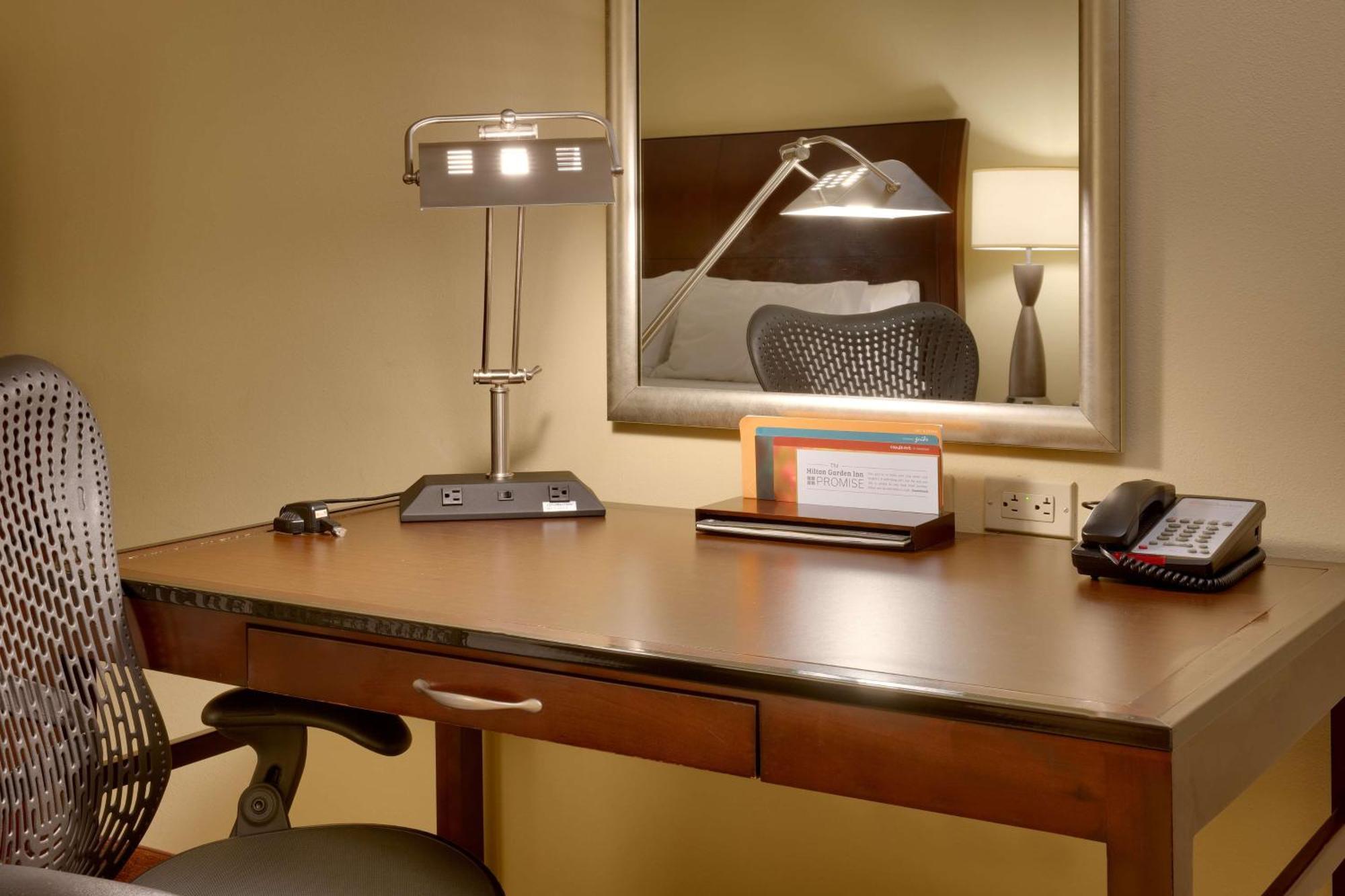 Hilton Garden Inn Clarksville Buitenkant foto